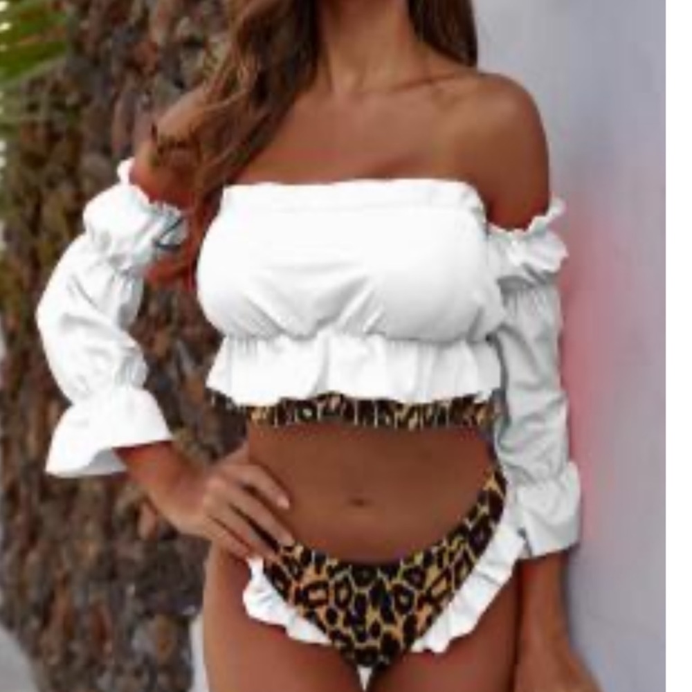 Off the shoulder white leopard bikini